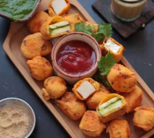 Paneer Pakoda [20 Pcs]