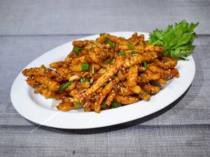 Crispy Sesame Honey Chilli Potato