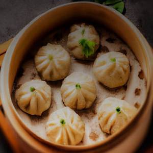 Veg Steamed Momos [6 Pcs]