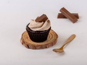 Kit Kat Cupcake