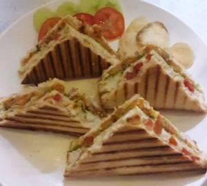 Paneer Makhani Sandwich