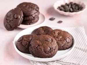 Double Choco Chip Cookies [8 Pieces]