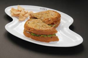 Traditional Pesto Sandwich