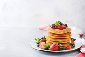 Fresh Strawberry Pancakes
