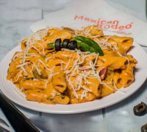 Pasta In Pink Sauce