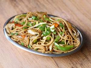 Veg Hakka Noodles