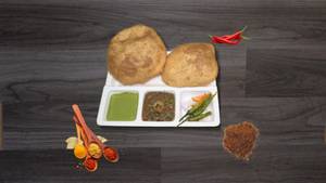 Chole Bhature Half Plate
