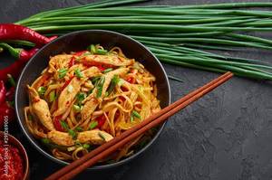 Chicken Mixed Hakka Noodles
