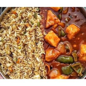 Chilli Paneer Gravy+ Fried Rice/Noodles