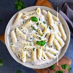 Creamy White Sauce Pasta