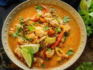 Chicken Thai Red Curry With Rice