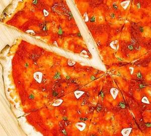Marinara Pizza [Pizza Sauce,Garlic Without Cheese]