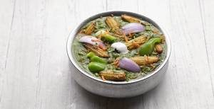 Baby  Corn Green Masala