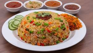 Mix Veg Fried Rice With Special Schezwan Chutney [ Serves 1-2 ]