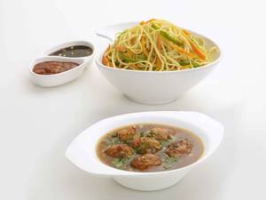Chowmein with Manchurian