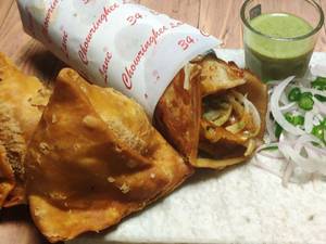 Chicken keema samosa dhamaka roll
