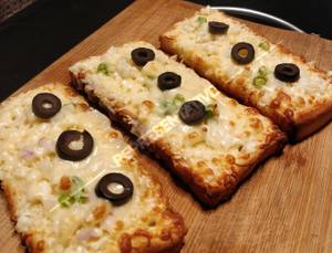 Cheese Chili Garlic Tost