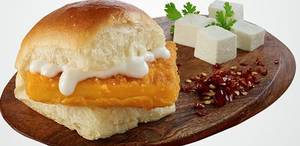 Paneer Spreme Vada Pav Without Cheese 