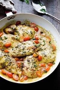 V M D    Chicken Pasta