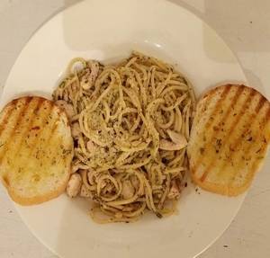 Spaghetti Aglio E Olio Chicken Pasta