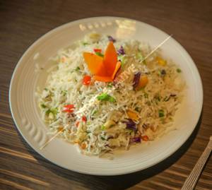 Veg Butter Garlic Fried Rice 