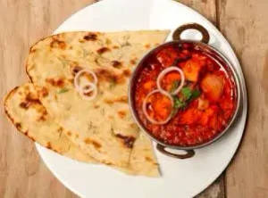 Paneer Chilli + Butter Naan [2 Pieces]