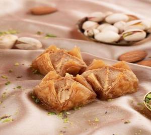 Baklava Pouch