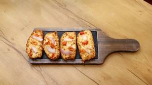 Supreme Garlic Bread