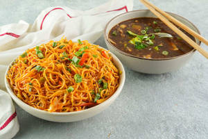 Chilly Garlic Noodles With NON VEG Choice Of Sauce