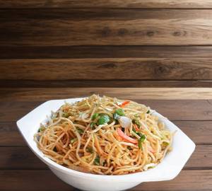 Veg Garlic Noodle (450 Ml)