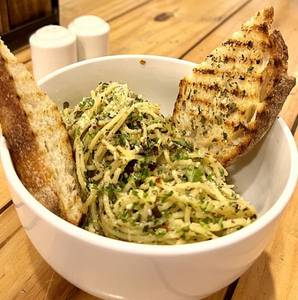Aglio E Olio Pasta