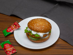 4 Aloo Tikki Burger Perfect Combo Meals