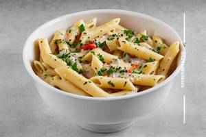 White Sauce Pasta