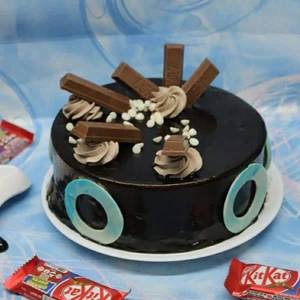 Chocolate Kitkat Cake