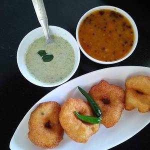 Medu Vada