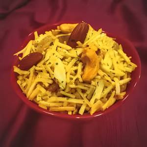 Badam Lacha (250 gms)
