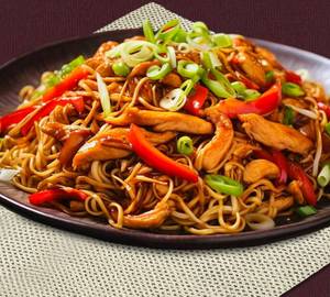 Chicken hakka noodles