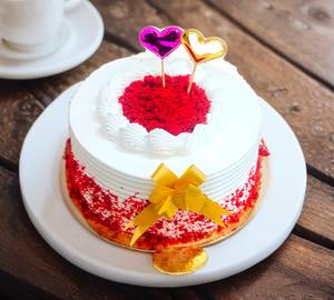 Redvelvet cake (500gm)