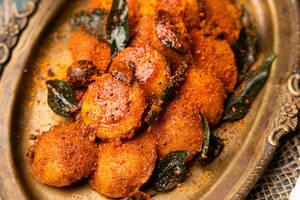 Mini Ghee Podi Idli - 8 Nos