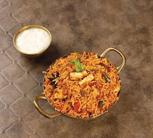 Paneer Biryani 650ml With ( Raita And Salan)