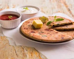 Mix Paratha+ Curd+ Pickle