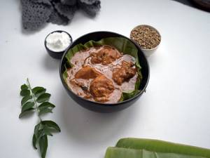 Chicken Varutharachathu