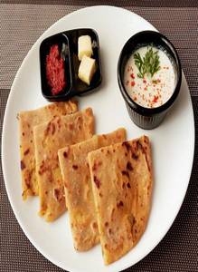 Aloo Parantha + Dahi