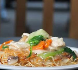 Chicken Pan Fried Noodles