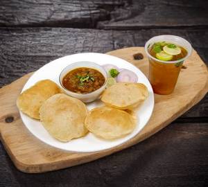 Pickle Sattu Puri + Aloo Sabji 4 Pcs