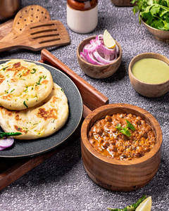 Chhole Kulche