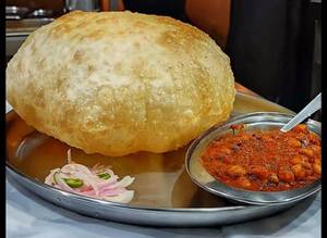 Bhatura With Chanamasalaa