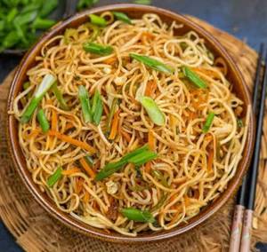 Veg Hakka Noodle