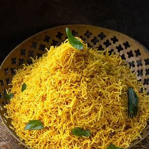 Ompudi Sev (500gms)