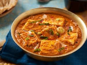 Paneer Hara Pyaaz Lababdar
